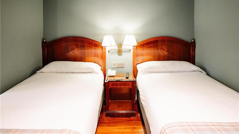 <b>Hotel Rice Reyes Catolicos Room</b>. Images powered by <a href="https://iceportal.shijigroup.com/" title="IcePortal" target="_blank">IcePortal</a>.