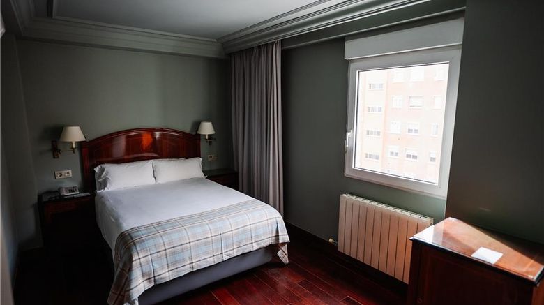 <b>Hotel Rice Reyes Catolicos Room</b>. Images powered by <a href="https://iceportal.shijigroup.com/" title="IcePortal" target="_blank">IcePortal</a>.