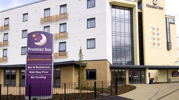 Premier Inn Cambridge (A14, J32) Exterior