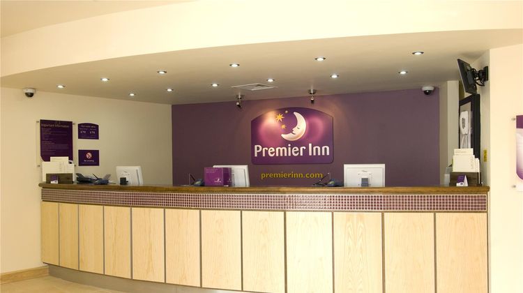 Premier Inn Cambridge (A14, J32) Lobby