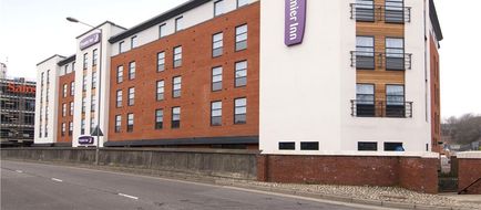 Premier Inn High Wycombe Central Exterior