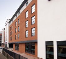 Premier Inn High Wycombe Central Exterior