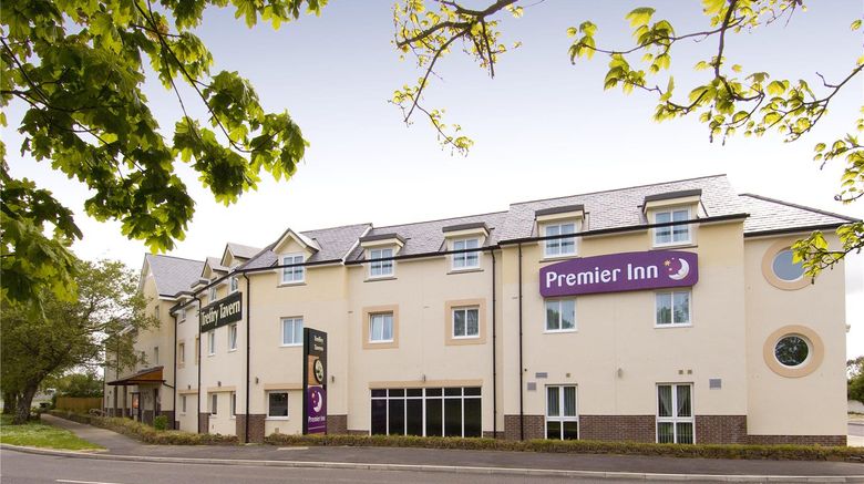 <b>Premier Inn Newquay (Quintrell Downs) Exterior</b>. Images powered by <a href="https://iceportal.shijigroup.com/" title="IcePortal" target="_blank">IcePortal</a>.