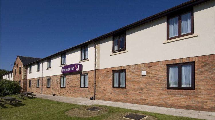 Premier Inn Silverstone Exterior