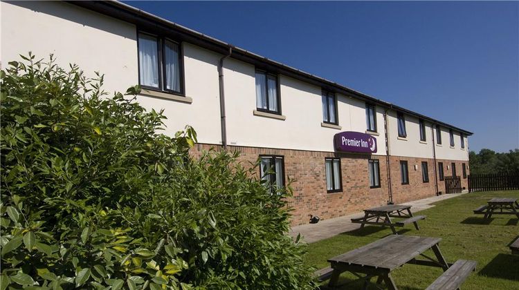 Premier Inn Silverstone Exterior