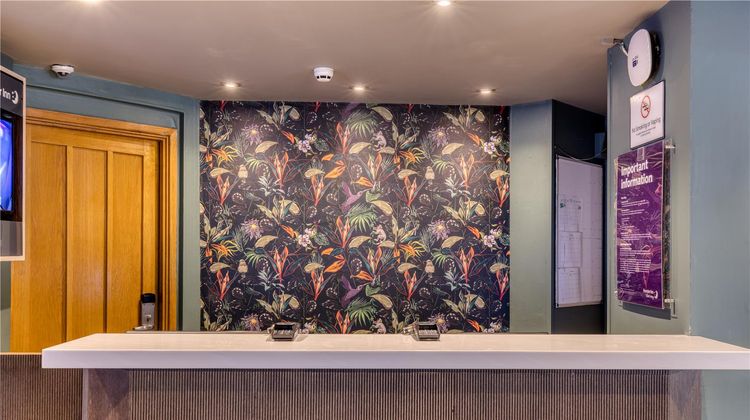 Premier Inn Birmingham Central (East) Lobby
