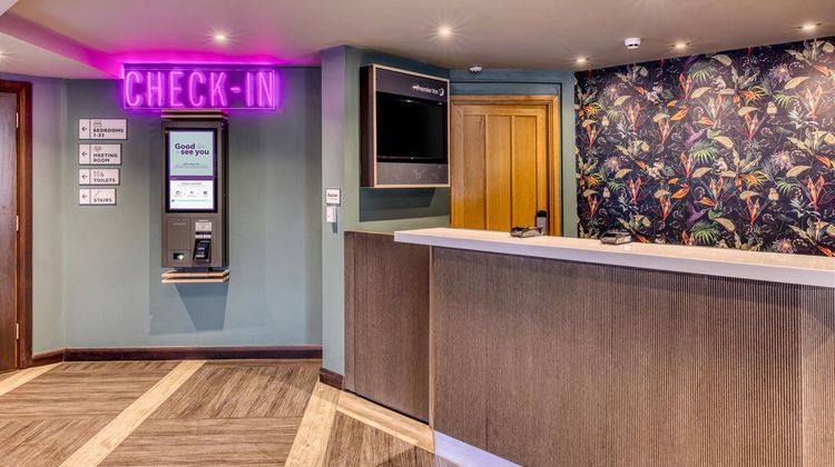 Premier Inn Birmingham Central (East) Lobby