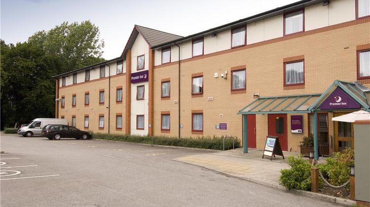 Premier Inn Harrogate Exterior