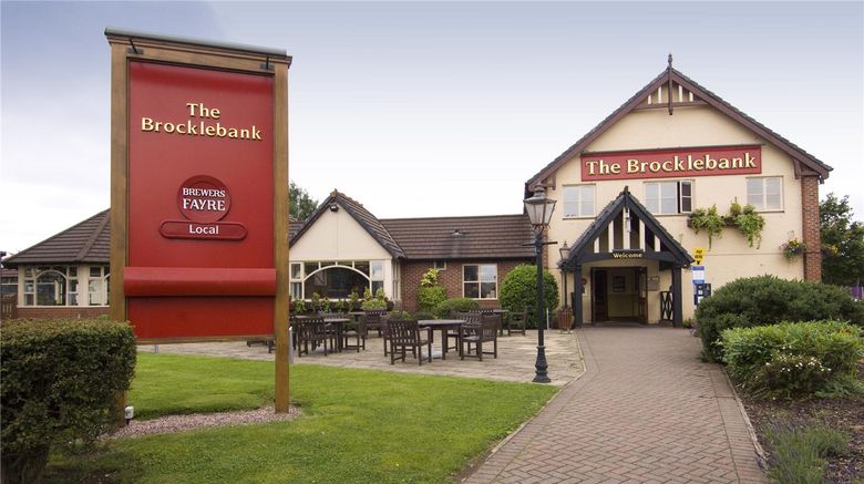 <b>Premier Inn Crewe Central Exterior</b>. Images powered by <a href="https://iceportal.shijigroup.com/" title="IcePortal" target="_blank">IcePortal</a>.