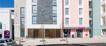 Premier Inn Tenby Town Centre Exterior