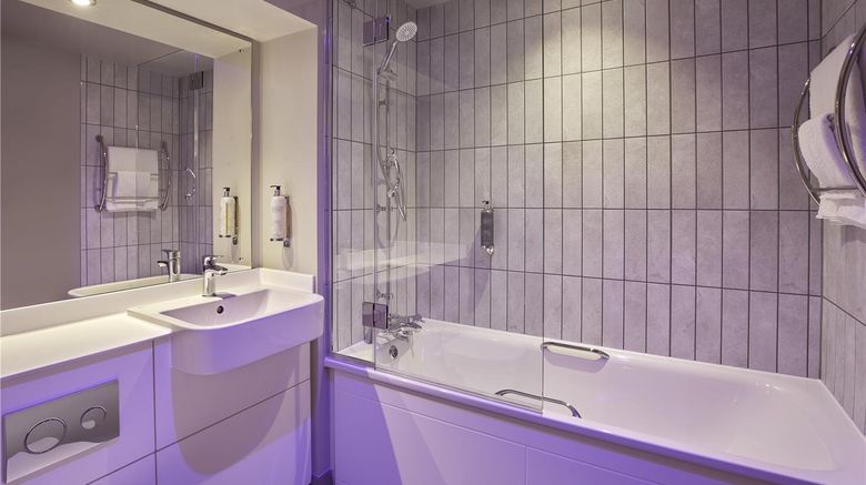 <b>Premier Inn Skipton North (Gargrave) Room</b>. Images powered by <a href="https://iceportal.shijigroup.com/" title="IcePortal" target="_blank">IcePortal</a>.