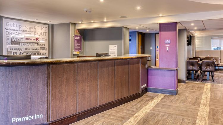 Premier Inn Loughton/Buckhurst Hill Lobby