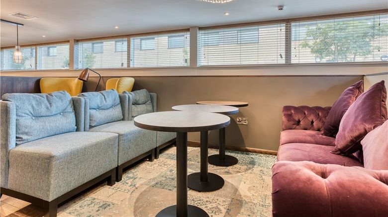 <b>Premier Inn Oxford Botley Restaurant</b>. Images powered by <a href="https://iceportal.shijigroup.com/" title="IcePortal" target="_blank">IcePortal</a>.