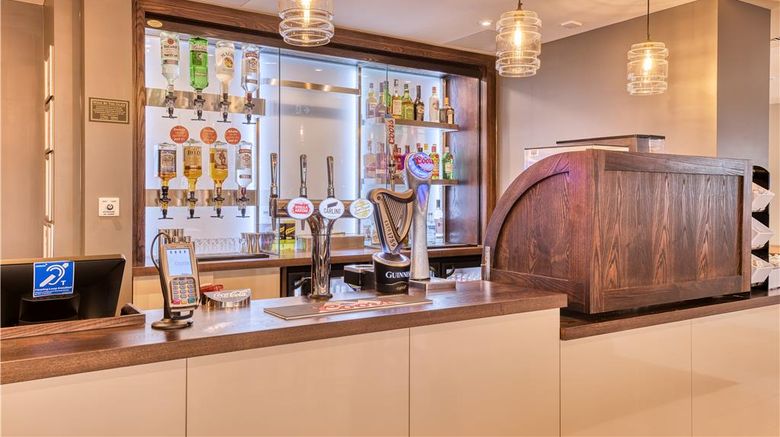 <b>Premier Inn Oxford Botley Restaurant</b>. Images powered by <a href="https://iceportal.shijigroup.com/" title="IcePortal" target="_blank">IcePortal</a>.