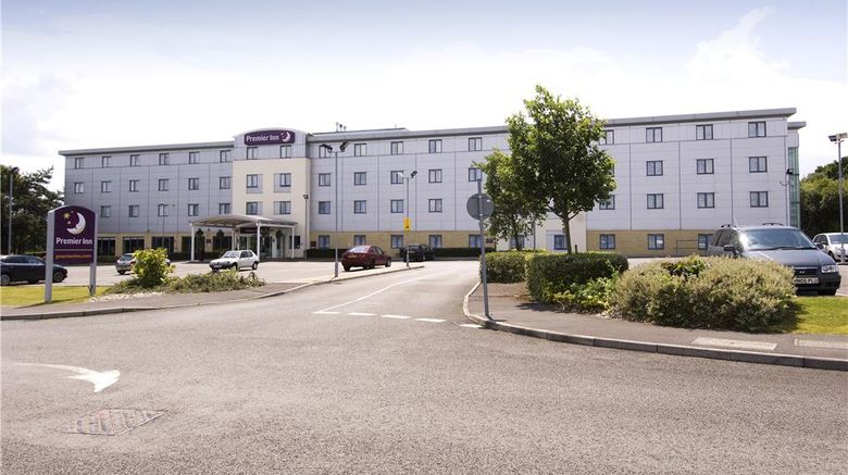 <b>Premier Inn Poole North Exterior</b>. Images powered by <a href="https://iceportal.shijigroup.com/" title="IcePortal" target="_blank">IcePortal</a>.