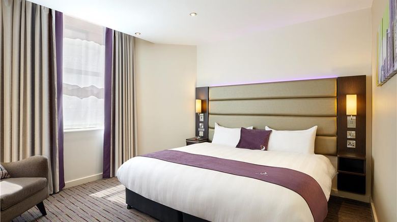 <b>Premier Inn Grantham Room</b>. Images powered by <a href="https://iceportal.shijigroup.com/" title="IcePortal" target="_blank">IcePortal</a>.