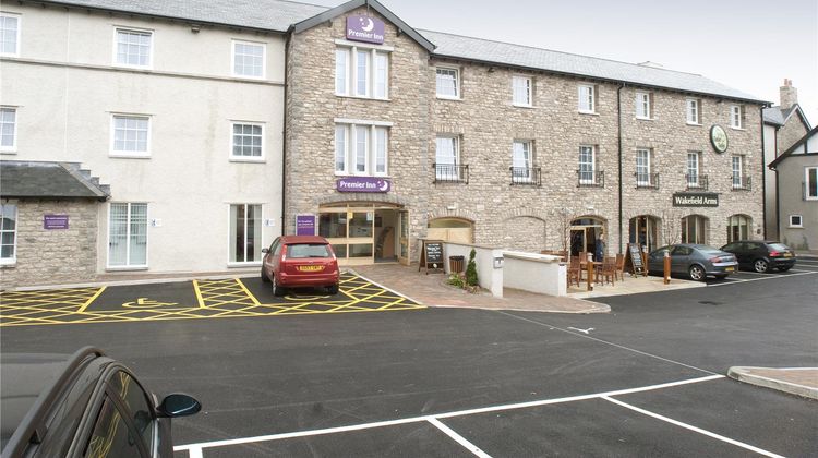 Premier Inn Kendal Central Exterior