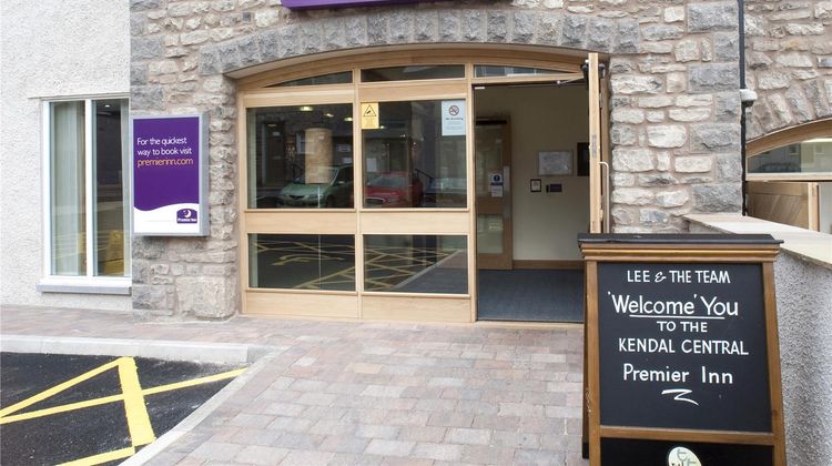 Premier Inn Kendal Central Exterior