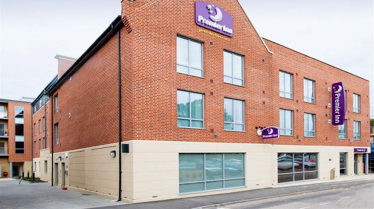 Premier Inn Hitchin Town Centre Exterior