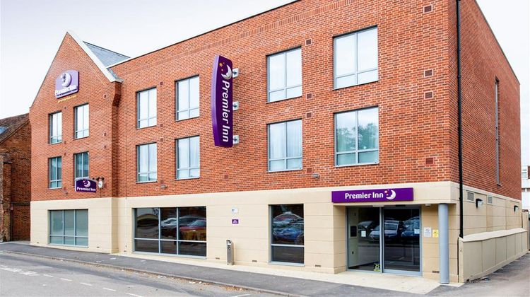 Premier Inn Hitchin Town Centre Exterior