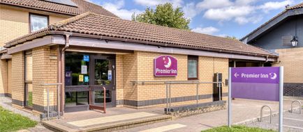 Premier Inn Basingstoke West (Churchill) Exterior