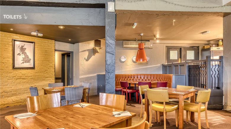 <b>Premier Inn Basingstoke West (Churchill) Restaurant</b>. Images powered by <a href="https://iceportal.shijigroup.com/" title="IcePortal" target="_blank">IcePortal</a>.