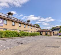 Premier Inn Basingstoke West (Churchill) Exterior