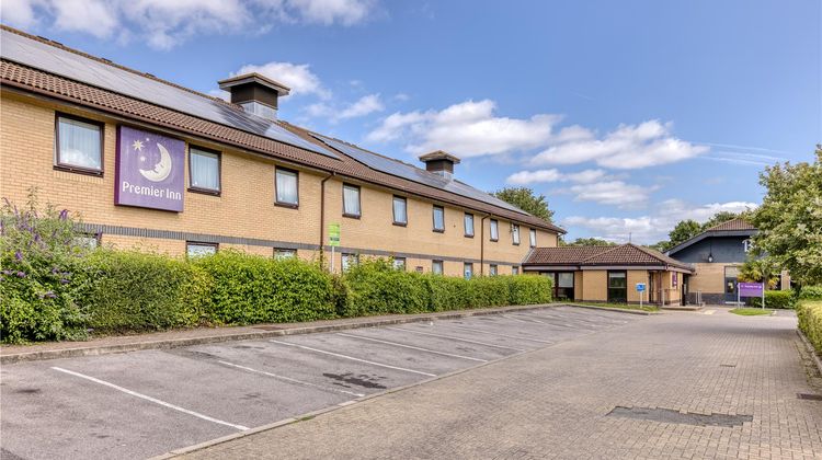 Premier Inn Basingstoke West (Churchill) Exterior