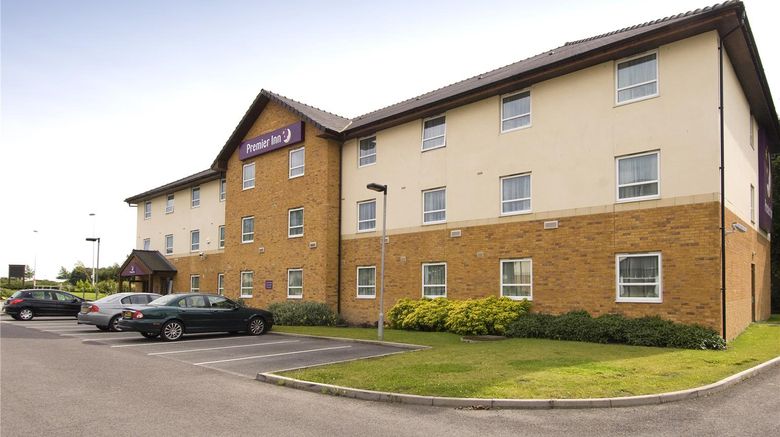 <b>Premier Inn Wakefield City North Exterior</b>. Images powered by <a href="https://iceportal.shijigroup.com/" title="IcePortal" target="_blank">IcePortal</a>.