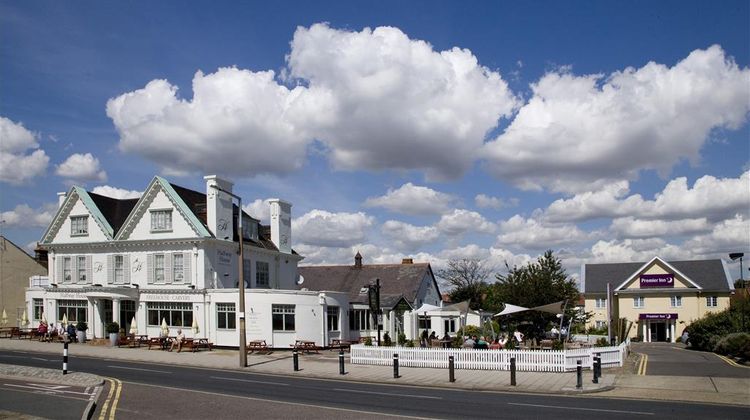 Premier Inn Southend-On-Sea (Thorpe Bay) Exterior
