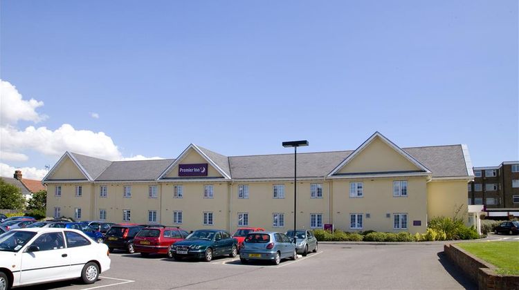 Premier Inn Southend-On-Sea (Thorpe Bay) Exterior