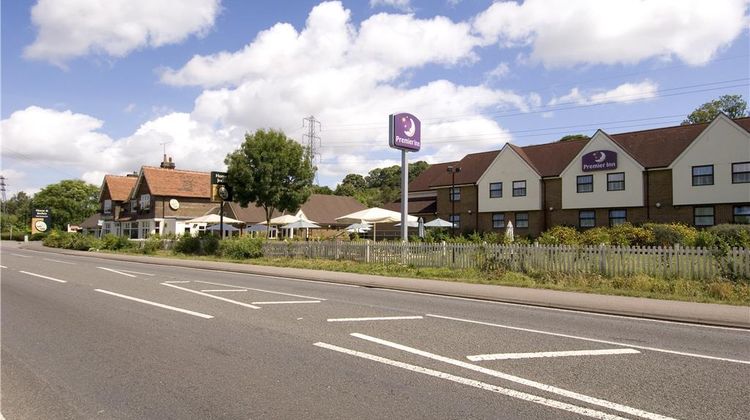 Premier Inn Dunstable South (A5) Exterior