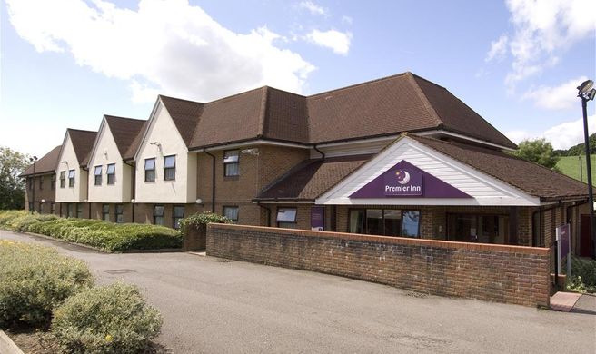 Premier Inn Dunstable South (A5) Exterior