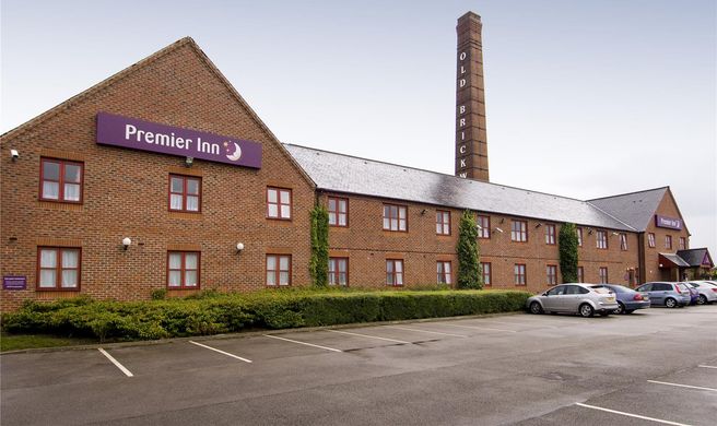 Premier Inn Leeds South (Birstall) Exterior