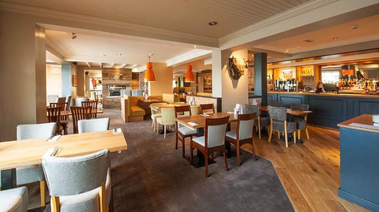 <b>Premier Inn Evesham Restaurant</b>. Images powered by <a href="https://iceportal.shijigroup.com/" title="IcePortal" target="_blank">IcePortal</a>.