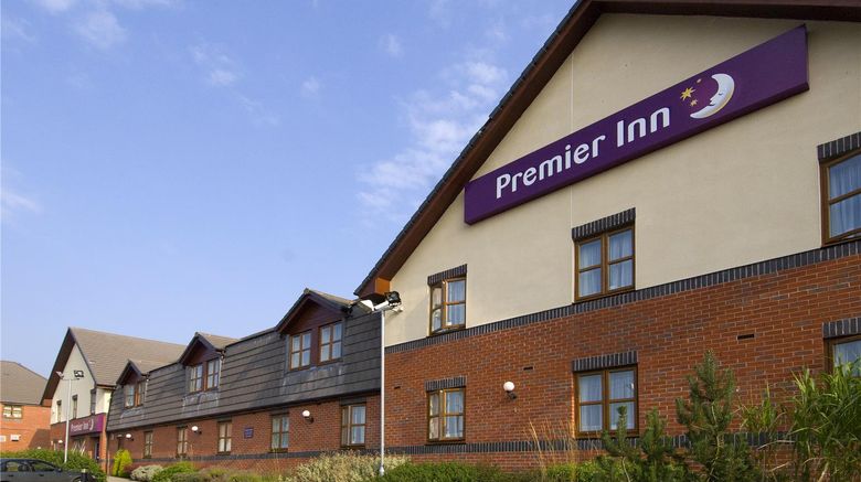 <b>Premier Inn Evesham Exterior</b>. Images powered by <a href="https://iceportal.shijigroup.com/" title="IcePortal" target="_blank">IcePortal</a>.