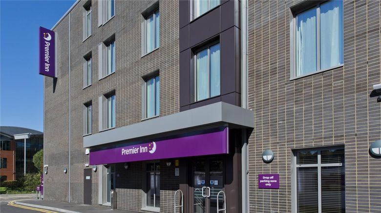 <b>Premier Inn Sevenoaks Exterior</b>. Images powered by <a href="https://iceportal.shijigroup.com/" title="IcePortal" target="_blank">IcePortal</a>.