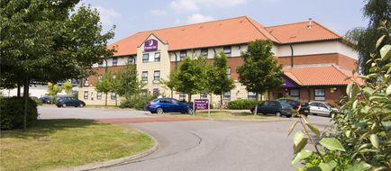 Premier Inn Oxford Exterior