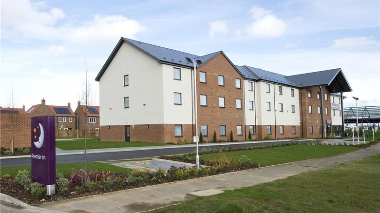 <b>Premier Inn Thirsk Exterior</b>. Images powered by <a href="https://iceportal.shijigroup.com/" title="IcePortal" target="_blank">IcePortal</a>.
