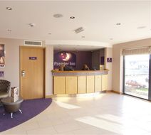 Premier Inn Newton Abbott Lobby