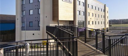 Premier Inn Newton Abbott Exterior