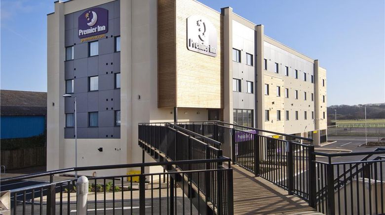 <b>Premier Inn Newton Abbott Exterior</b>. Images powered by <a href="https://iceportal.shijigroup.com/" title="IcePortal" target="_blank">IcePortal</a>.