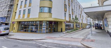 Premier Inn Bath Street Exterior