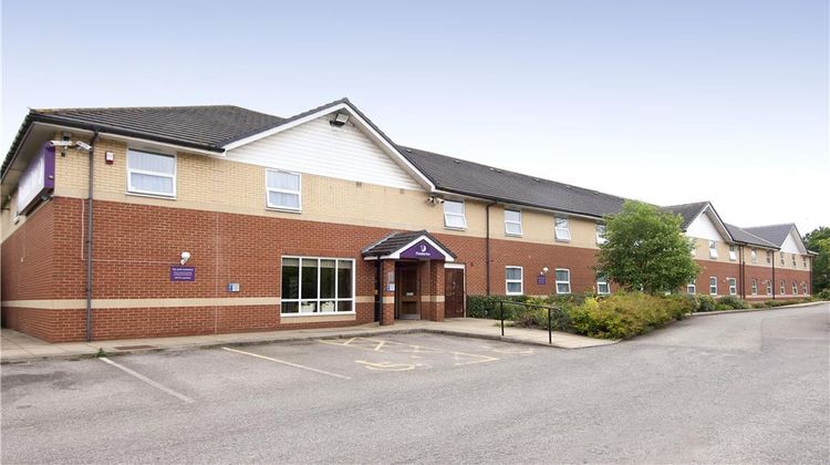 Premier Inn Bradford South Exterior