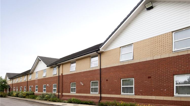 Premier Inn Bradford South Exterior