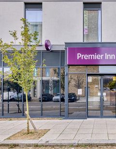 Premier Inn Central (Avebury Blvd)