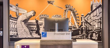 Premier Inn Bristol Parkway (M32) Lobby