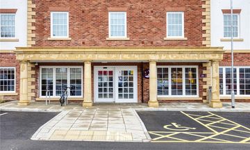 Premier Inn Marlborough Hotel