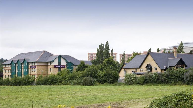 <b>Premier Inn Luton Airport Exterior</b>. Images powered by <a href="https://iceportal.shijigroup.com/" title="IcePortal" target="_blank">IcePortal</a>.