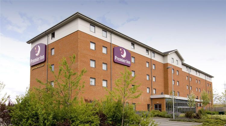 Premier Inn Castleford (Xscape,M62,J32) Exterior
